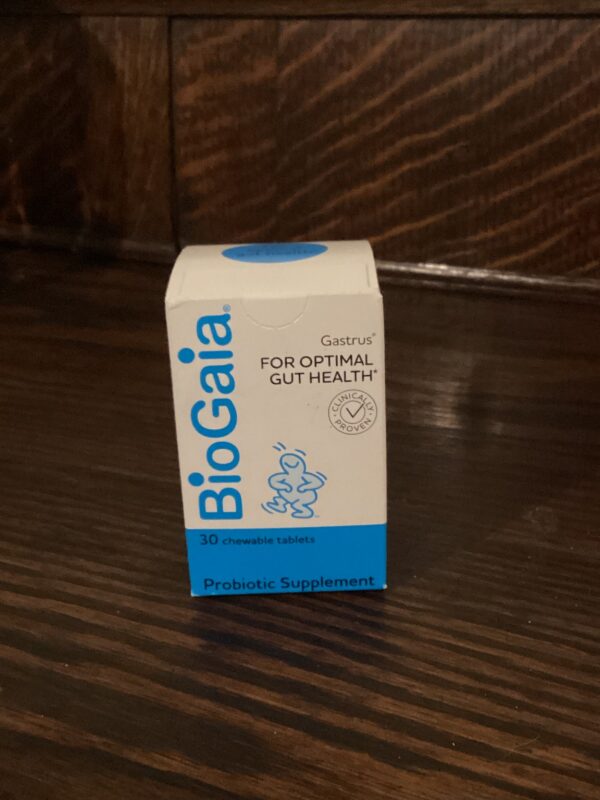 Bottle of BioGaia Gastrus tablets featuring Lactobacillus reuteri strains ATCC PTA 6475 and DSM 17938, used for gut health and making probiotic-rich yogurt